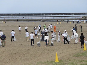 日本海側海水浴場発祥の地でTeam ECOクリーン活動！