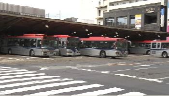 12月から路線バスをさらに減便・新潟交通　経営支援の中原新潟市長「責務として運転士確保を」【新潟】