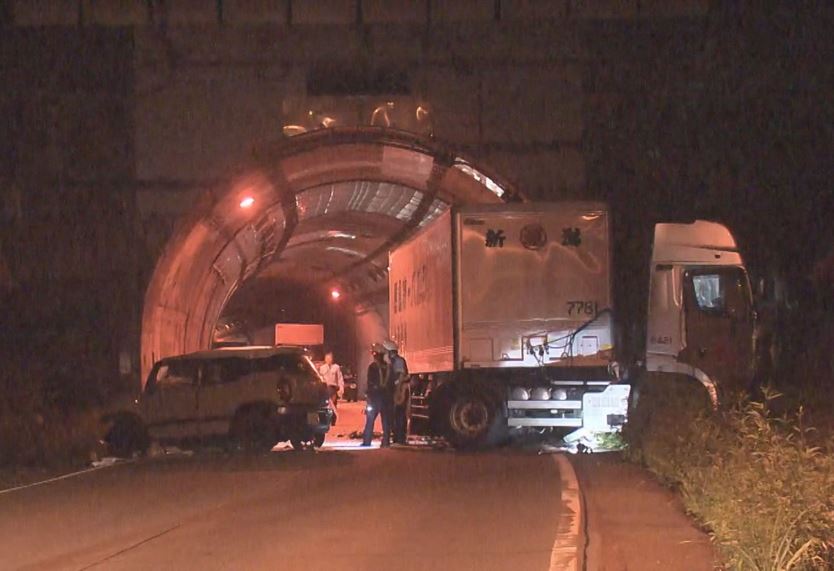トレーラーと衝突 乗用車運転の阿賀野市の男性が死亡 福島･国道49号　