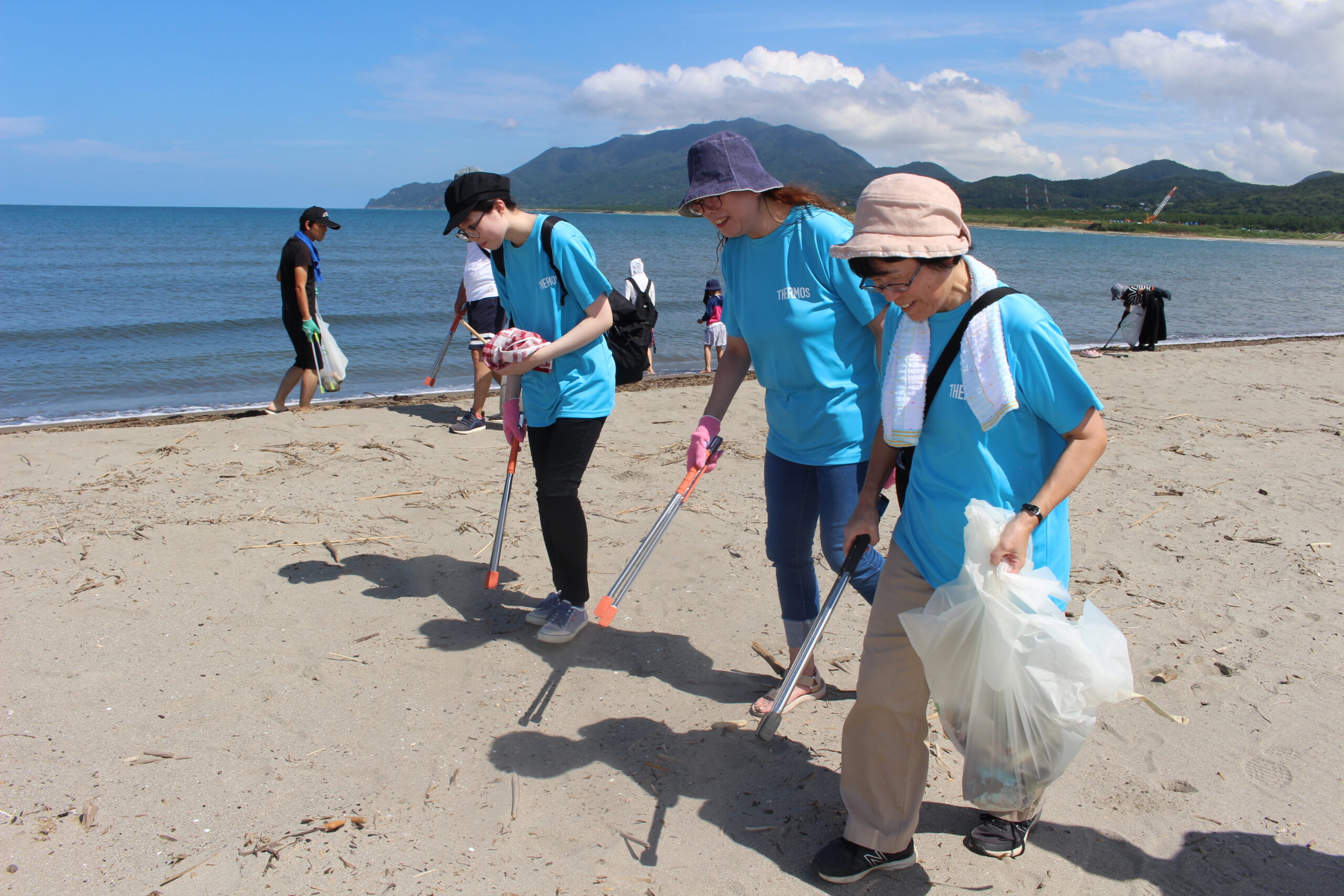 長岡市「寺泊中央海水浴場」でTeam ECO Work！を開催🌈