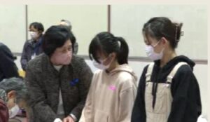 曽我ひとみさん児童とともに署名呼びかけ　拉致問題啓発映画を上映【新潟】 2023年12月10日(日)