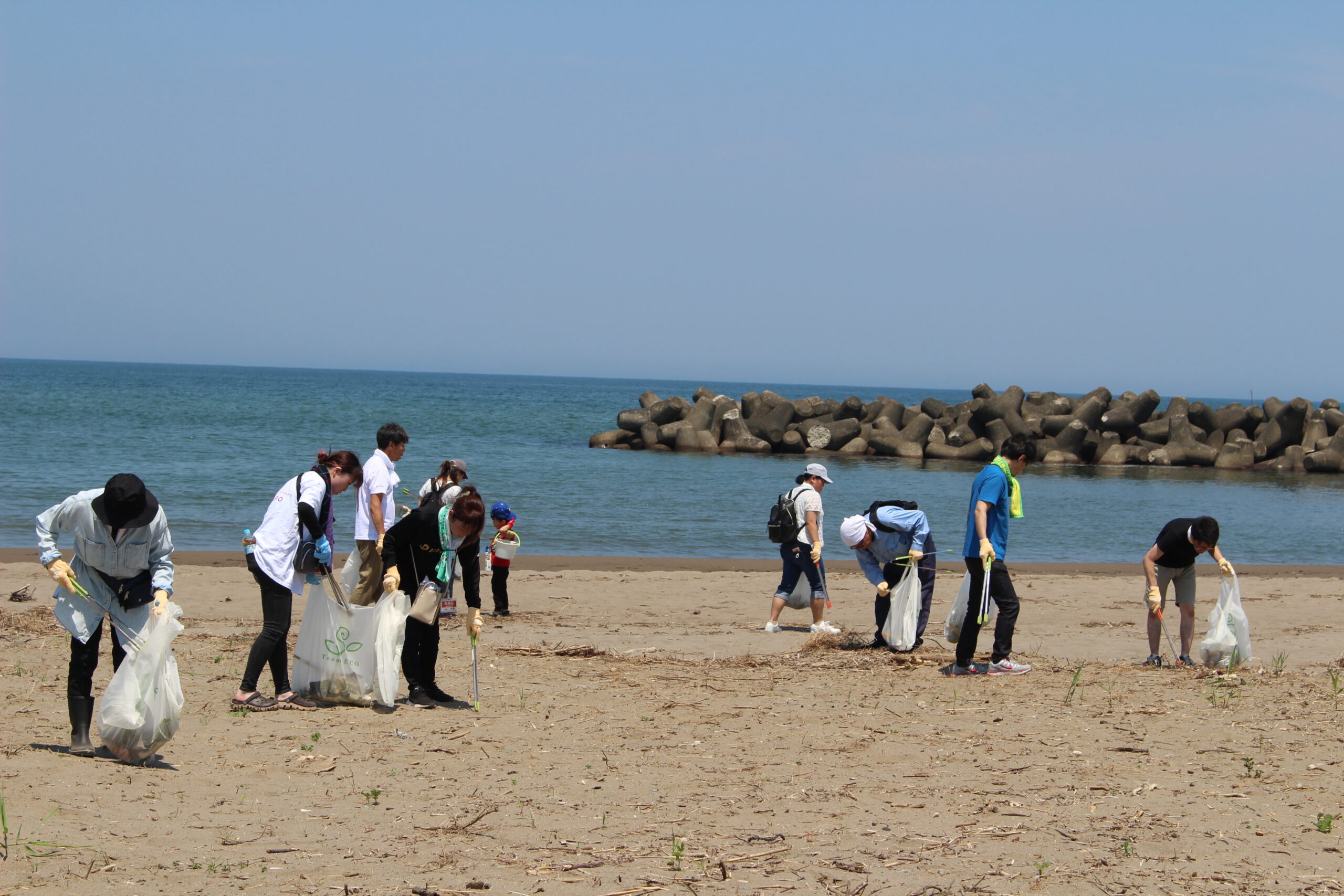 上越市 直江津海岸でTeam ECO Work！を開催🌈