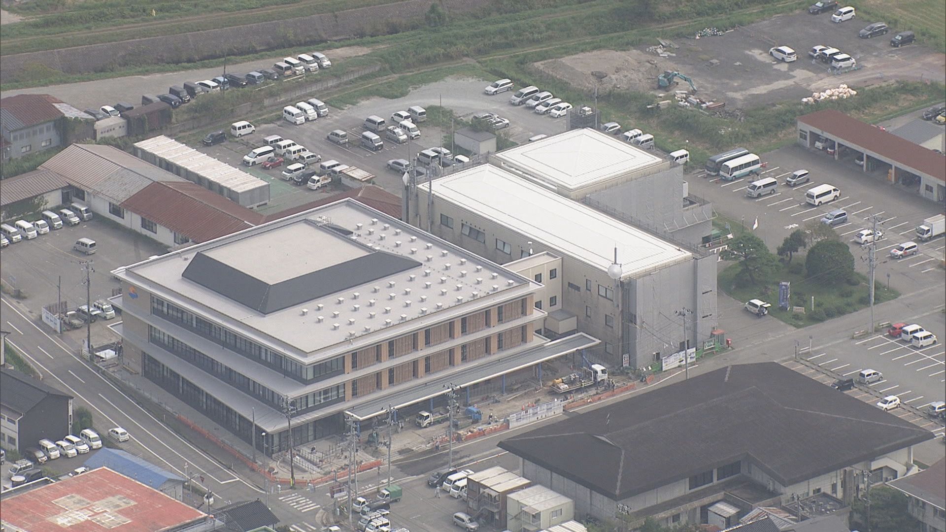 佐渡市の57歳男性職員がスマートフォンのカメラをスカート内に懲戒免職処分【新潟･佐渡市】