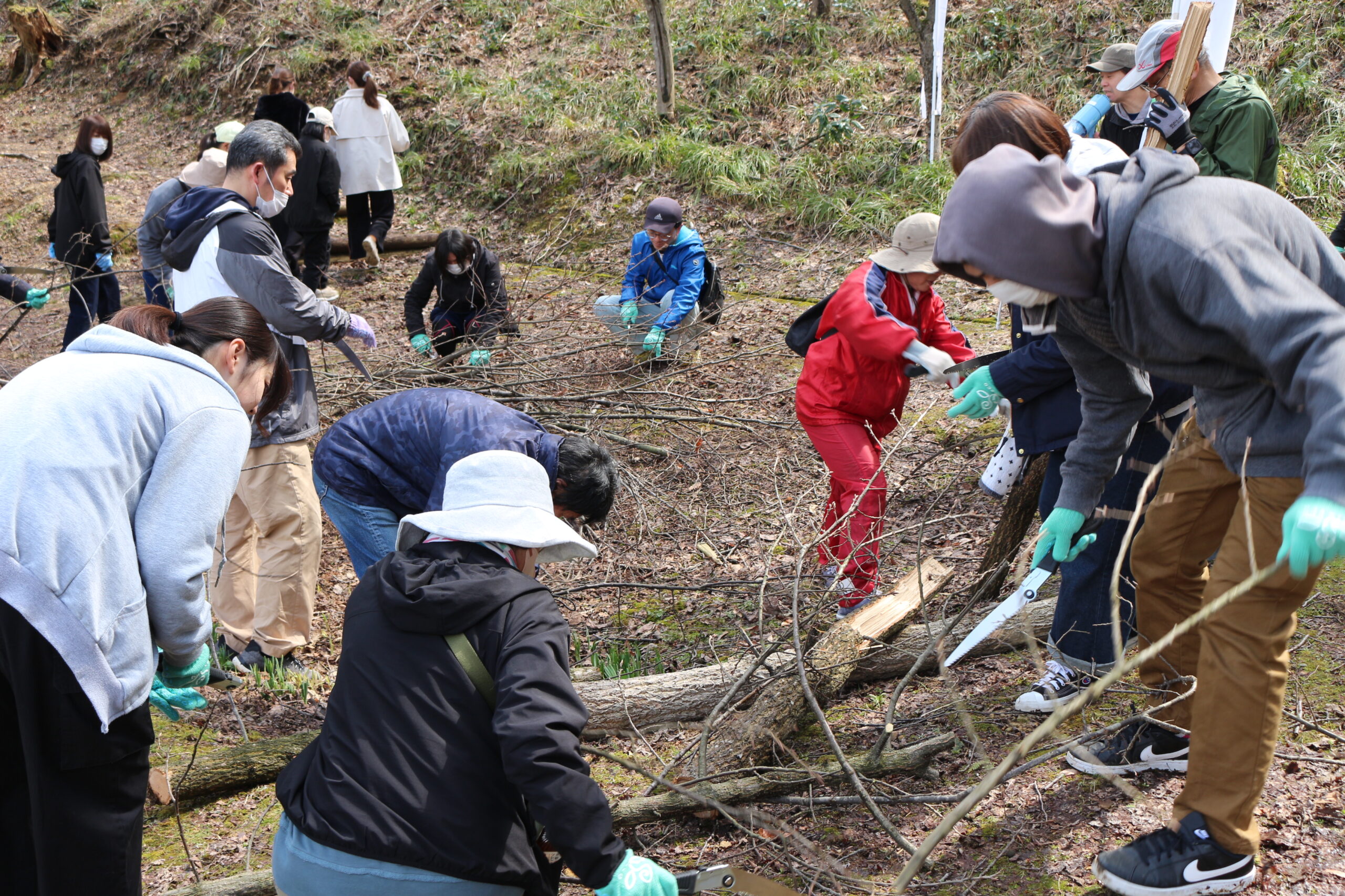 今年１回目のTeam ECO Work！を新発田市の大峰山桜公園で開催🌈