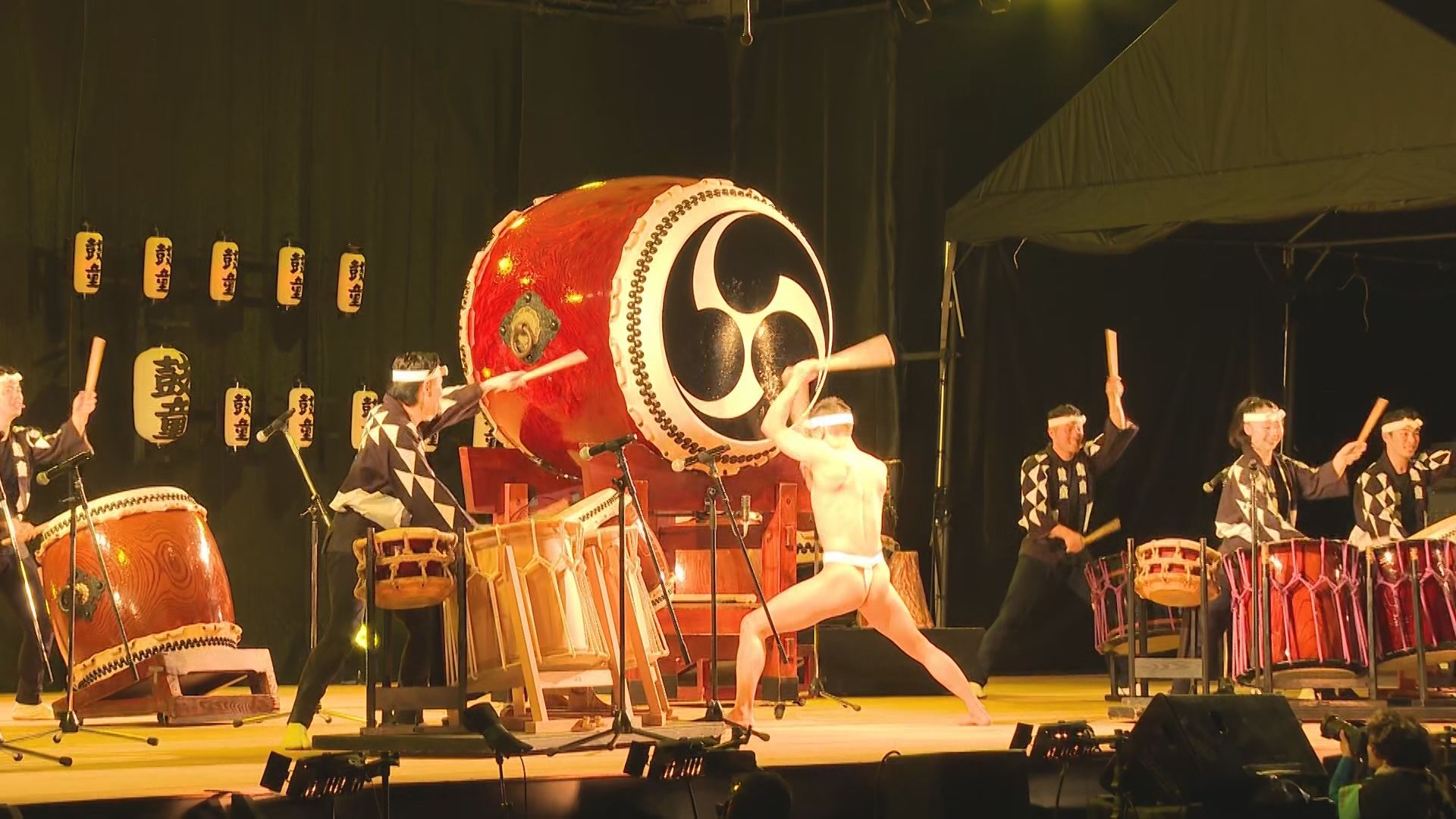 晩夏の島　宵闇を震わせる太鼓の響き　佐渡市で「アースセレブレーション」開催【新潟】　