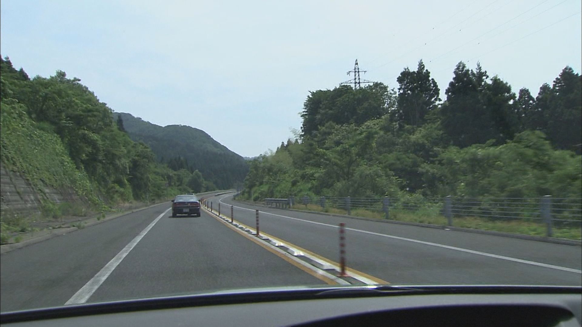 高速道路を走行中  犬用のリードで首を絞め…殺人未遂の疑いで58歳の女を逮捕【新潟】 2025年08月30日(土)