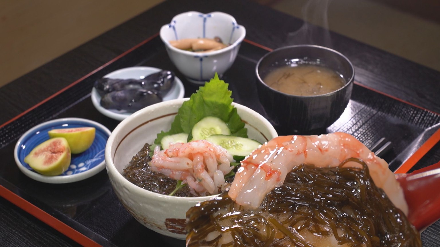 【新潟グルメ】廃校の中にある町の食事処で期間限定シャキ！トロ！地産の「もずく丼」【村上市】