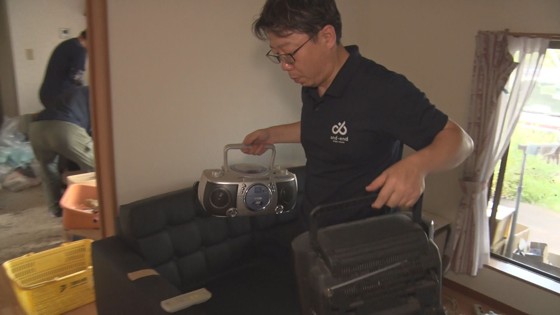 空き家に残された物の想いを伝える“空き家整理人”に密着