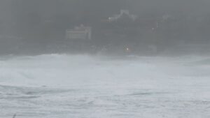 佐渡市で12月の観測史上最大の暴風　午後からは山沿いを中心に大雪に警戒【新潟・26日正午時点】 2025年12月26日(金)