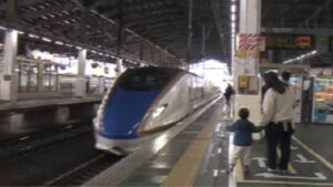 「じいちゃんに会いに」雪景色に喜び　帰省ラッシュでJR新潟駅も混雑【新潟】 2025年12月27日(土)