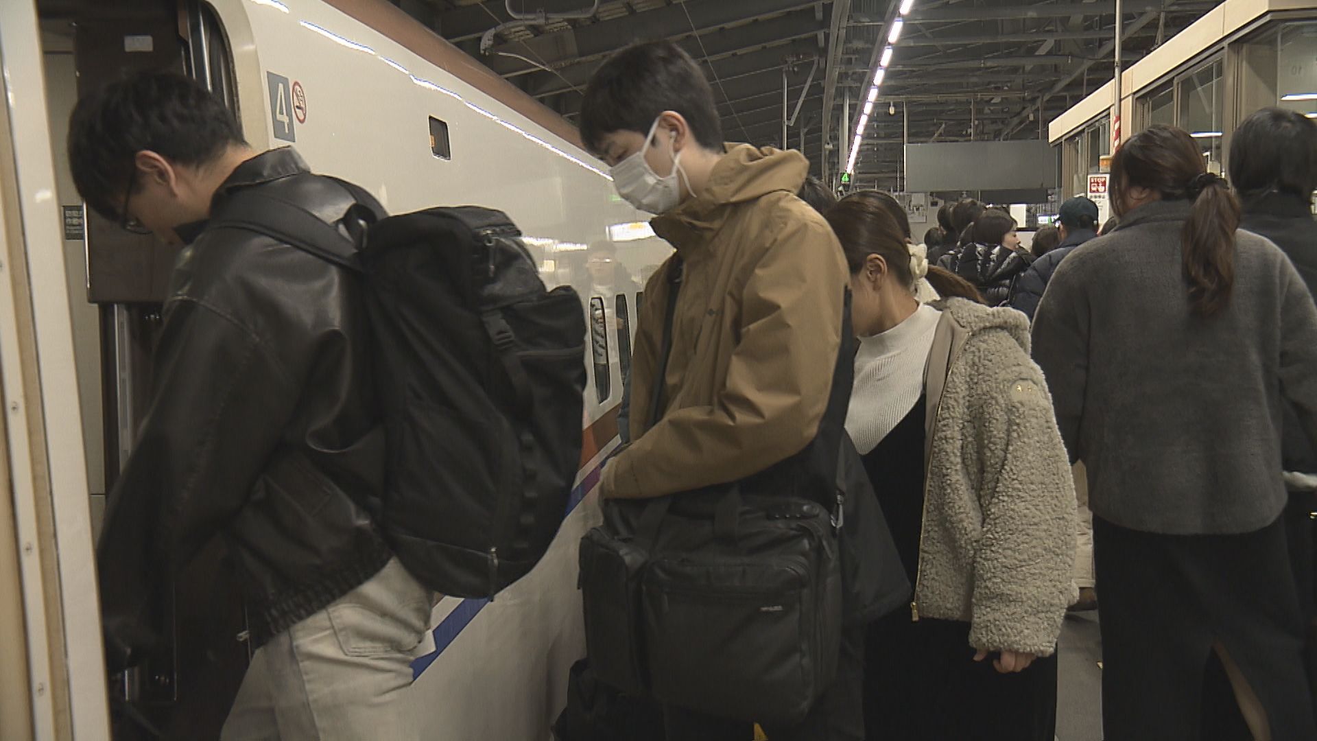 年末年始のUターンラッシュがピーク　新潟発の上越新幹線は「乗車率200％」も【新潟】 2026年01月03日(土)