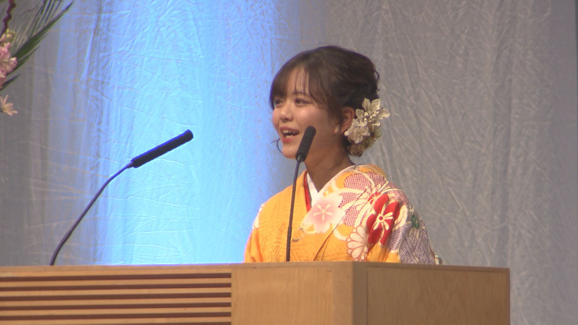 振袖やスーツ･袴に身をつつみ笑顔の再会「感謝を忘れない謙虚な大人に」二十歳の集いで語る【新潟】 2026年01月11日(日)