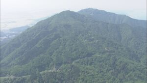 釘のようなものが刺さって…絶景山頂につながる「弥彦スカイライン」でパンク被害相次ぐ  一時通行止め【新潟】 2026年04月05日(日)