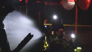 燕市で住宅兼倉庫が火事　けが人なし【新潟】 2026年06月07日(日)