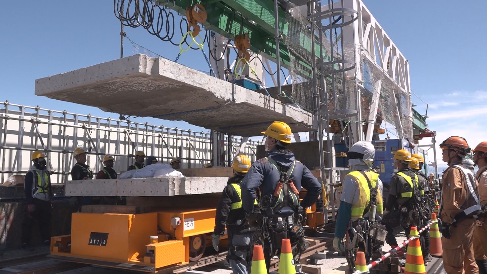 北陸道リニューアル工事　コンクリート製の床版を取り換え【新潟】 2026年06月07日(日)