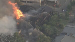 【速報】新潟市西蒲区の酒造メーカー「越後鶴亀」が炎上  周辺の建物に延焼中  消火活動続く【新潟】 2026年07月19日(日)