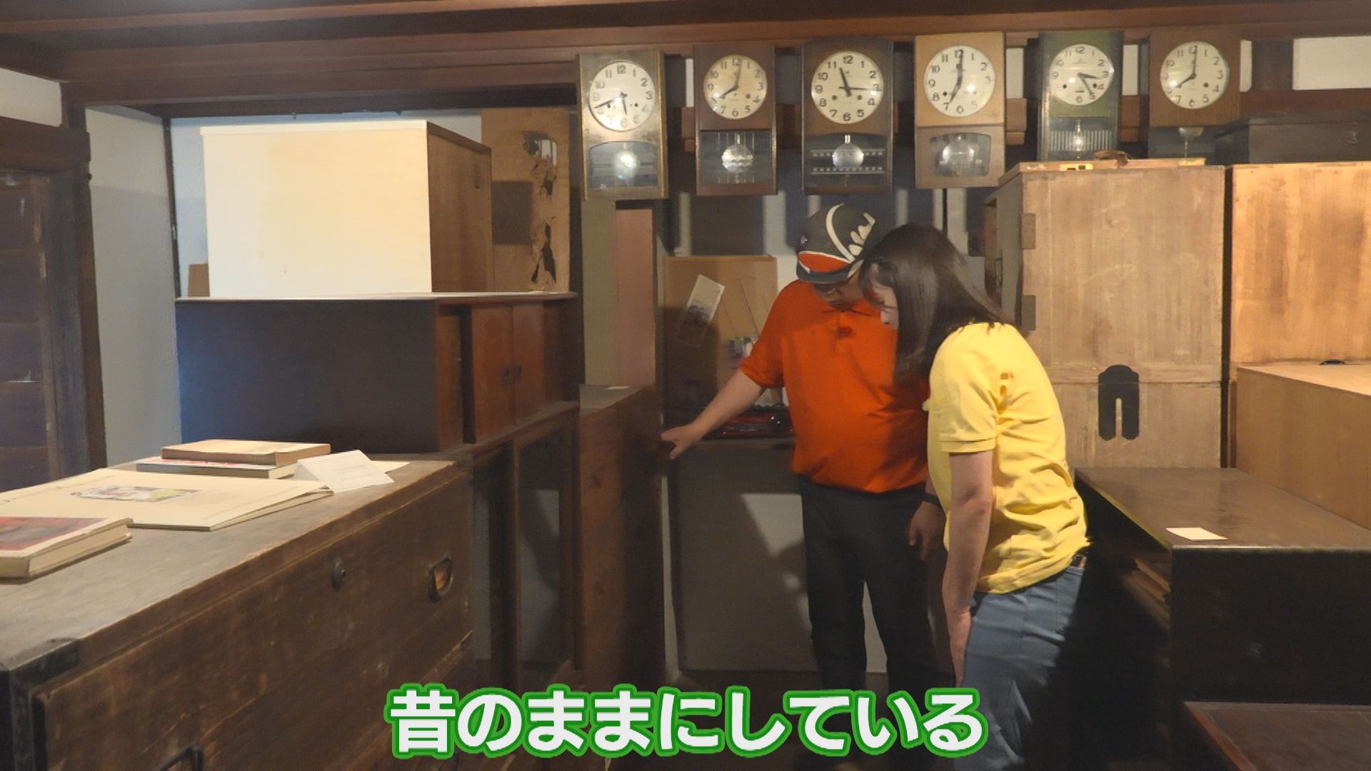 レトロ家具にホッコリ 新潟市中央区古町