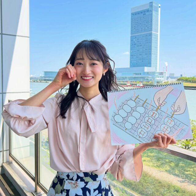 昨日のまるどりっ！UPを見てくださった皆さん、ありがとうございました🍡

旅してちょうないは【上越市高田】
・コラボショップ  さん
・もちや菓子店　さん
・ぶらんカフェ  さん

創業200年の老舗菓子店のみたらし団子
目の前で焼いてくれるので、香りも湯気も最高です🌟また食べたいなぁ
ピリ辛タコライスも、口いっぱい頬張りたくなる美味しさでした！！

自分でデザインできるオリジナルTシャツ、私もいつか作ってみたいです👕

#新潟 #ux #まるどりっup #旅してちょうない  #旅ちょ